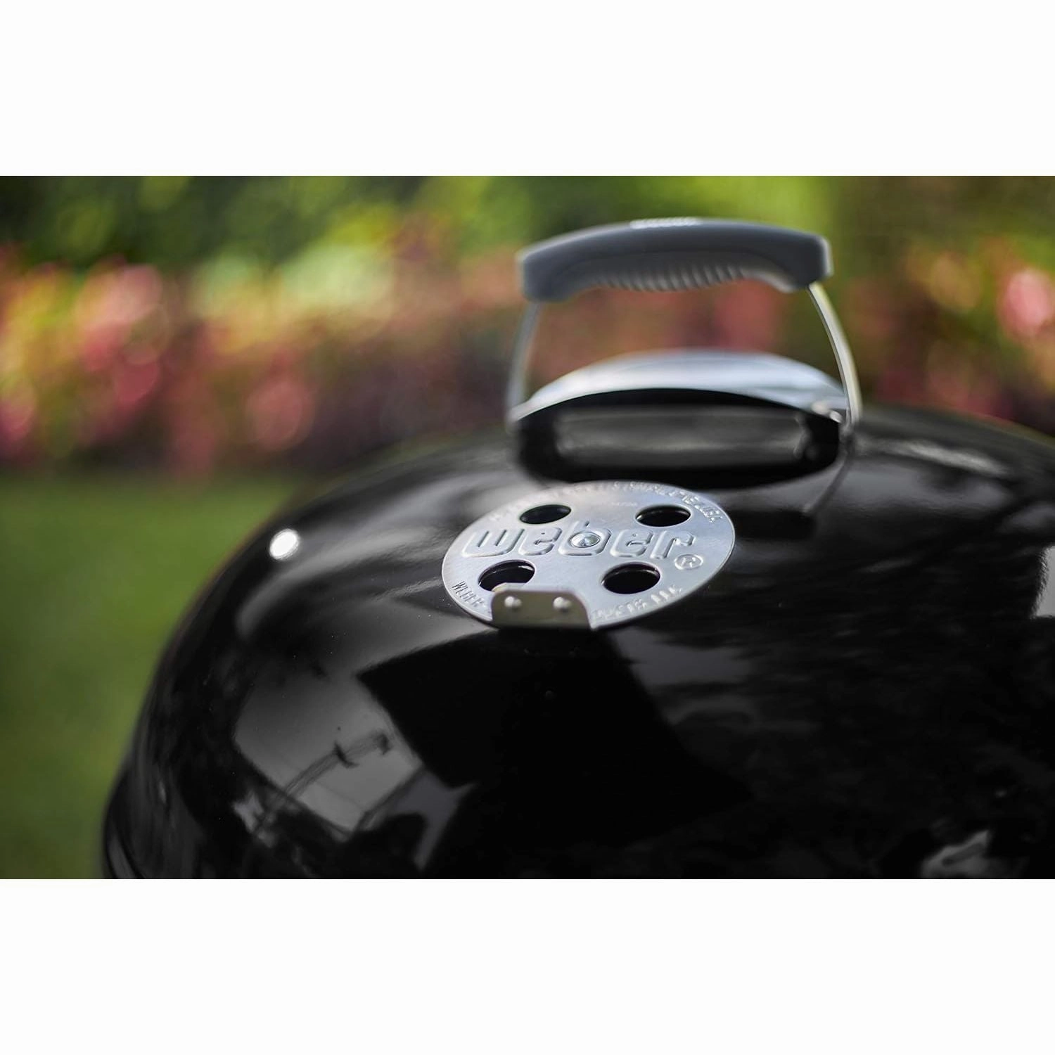 Weber Classic Kettle Charcoal Grill BBQ, 47cm  Black | Porcelain-Enamelled, Lid Thermometer, Stand & Wheels (1231004)