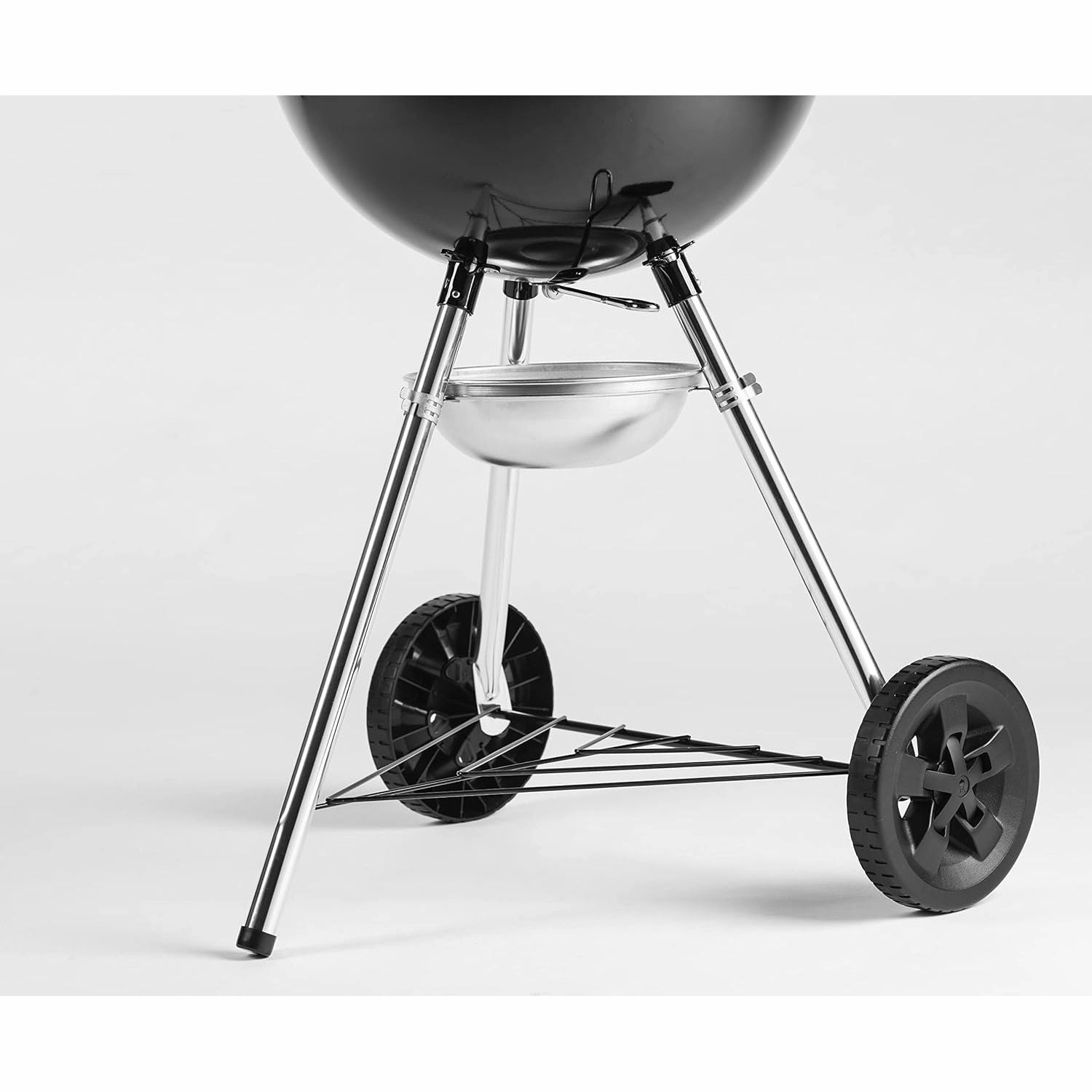 Weber Original Kettle Charcoal Grill Barbecue, 57cm E-5710 BBQ Grill with Lid Cover, Thermometer, Stand & Wheels Freestanding Outdoor Oven & Cooker with Porcelain-Enamelled Bowl - Black