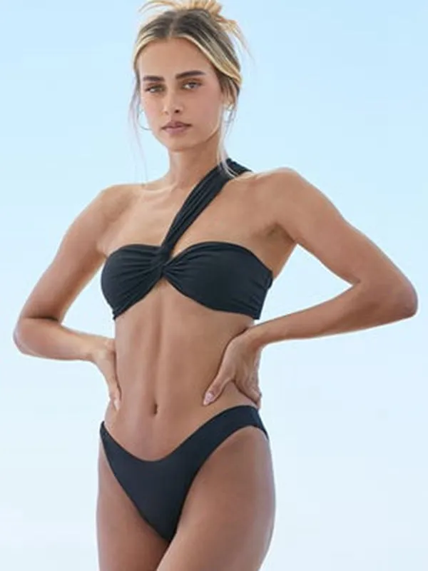 ZASUWA Female One-shoulder design Beach Bikini Set